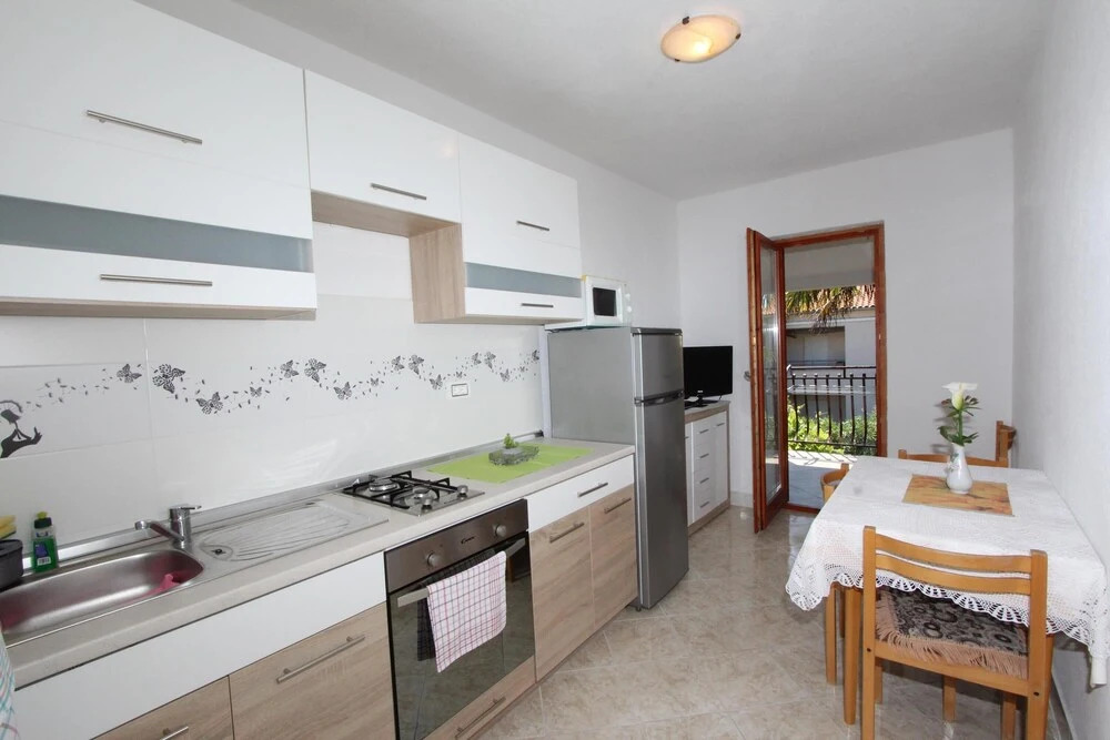 Apartment Stipe