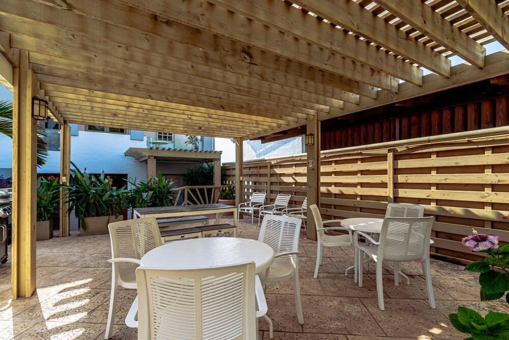 Quiet Cozy Central Close to the Beach Pool