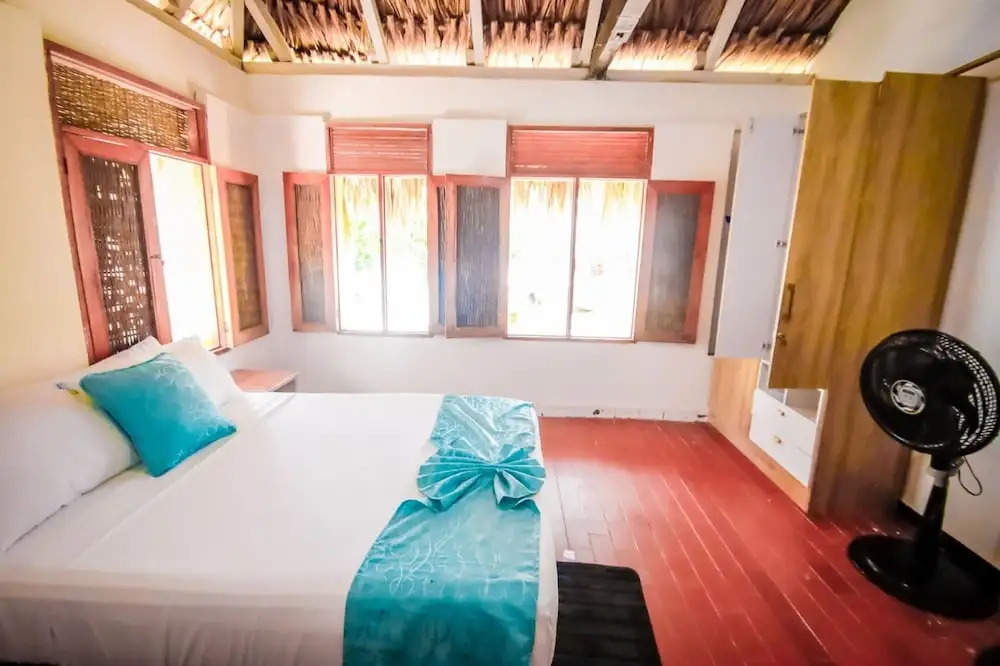 Isla Los Erizos EcoHouse