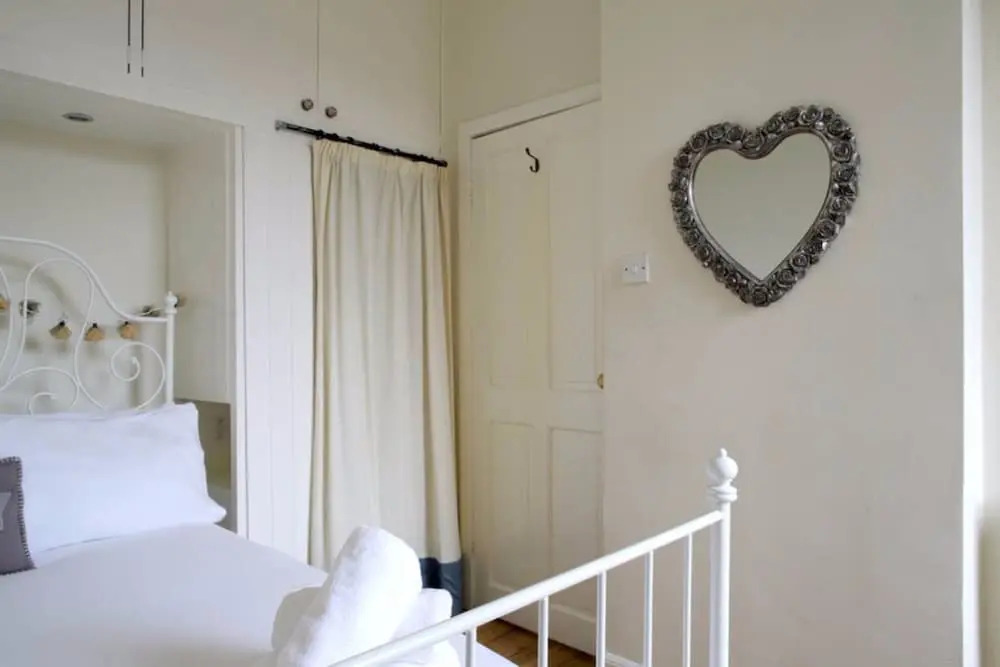 1 Bedroom Apartment In The Shore Leith