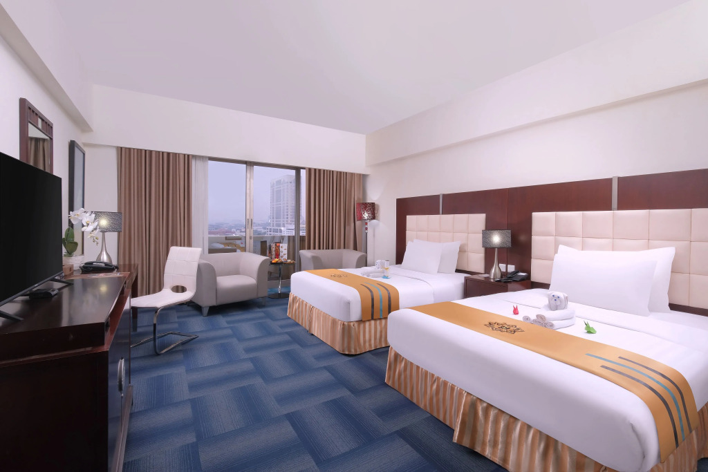 Merlynn Park Hotel