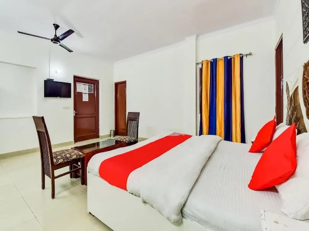 Hotel Red Stone