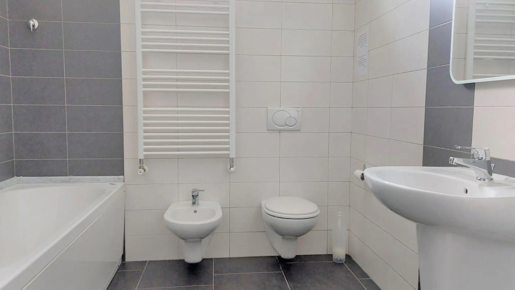 Welcomely - Senyera Apartment