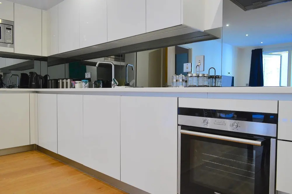 1 Bedroom Apartment With Balcony in Bermondsey