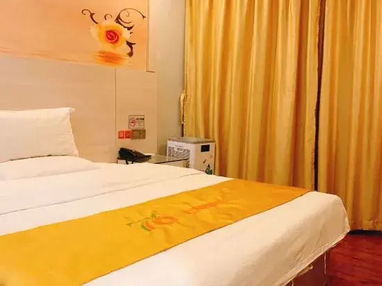 Seven Orange Hotel (Shenzhen North Station Minzhi)