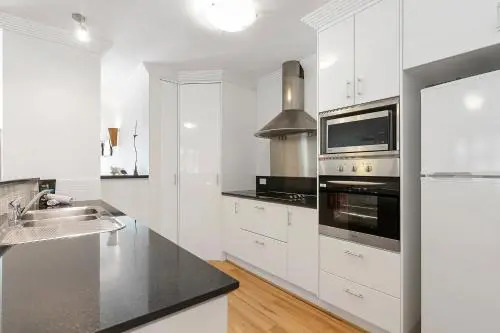 Waterview Beachside Apartment - Palms 2