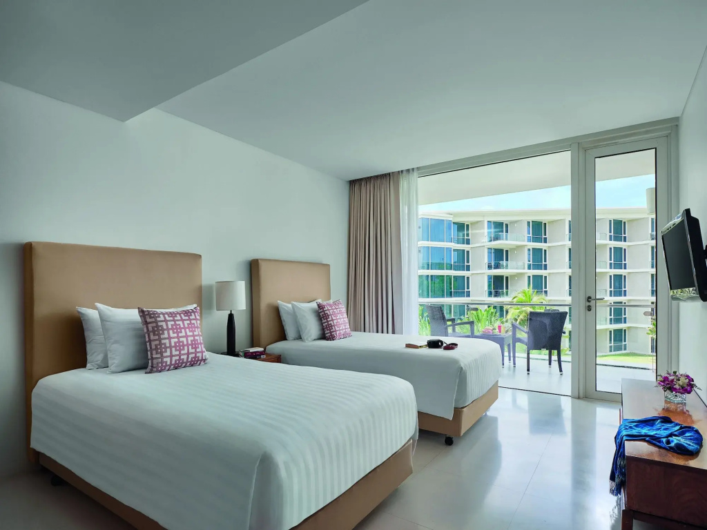 Splash Beach Resort Phuket, Family-Friendly Beachfront Resort