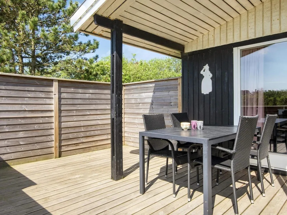 6 person holiday home in Fanø