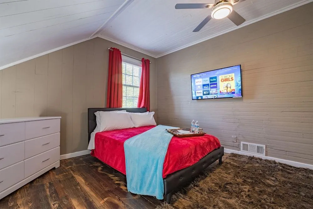 4 Minutes to Downtown by the Atlanta Beltline Trail in the Cabbagetown Neighborhood