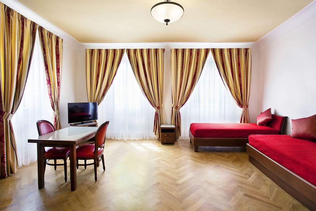 Residence Thunovska