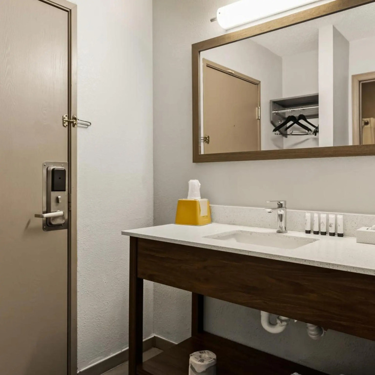 Red Lion Inn & Suites Caseyville