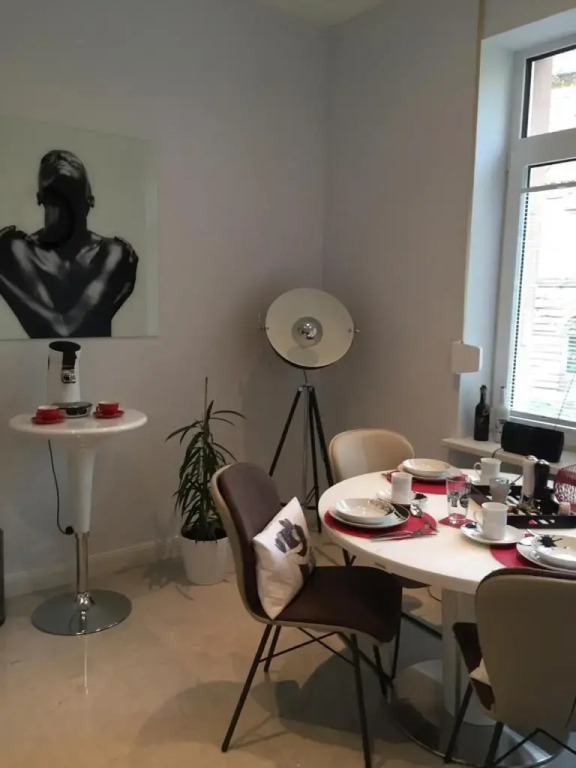 Altbauwohnung im Herzen von Karlsruhe