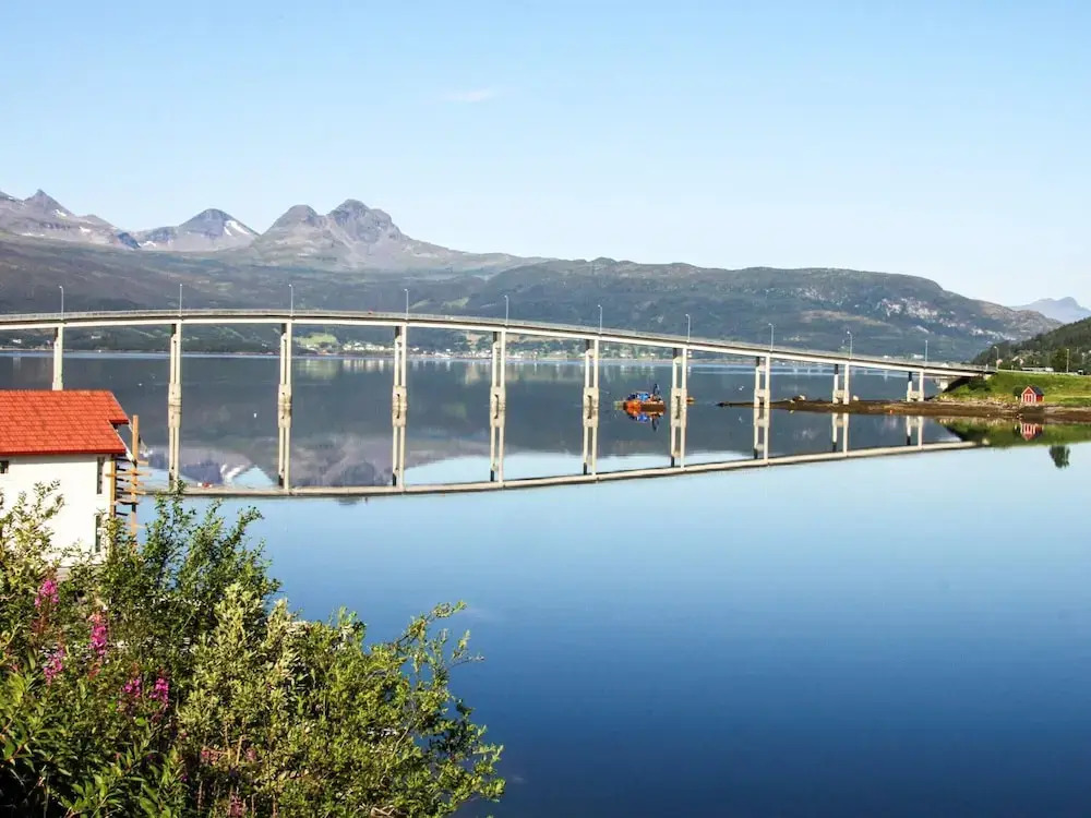 6 Person Holiday Home in Gratangen