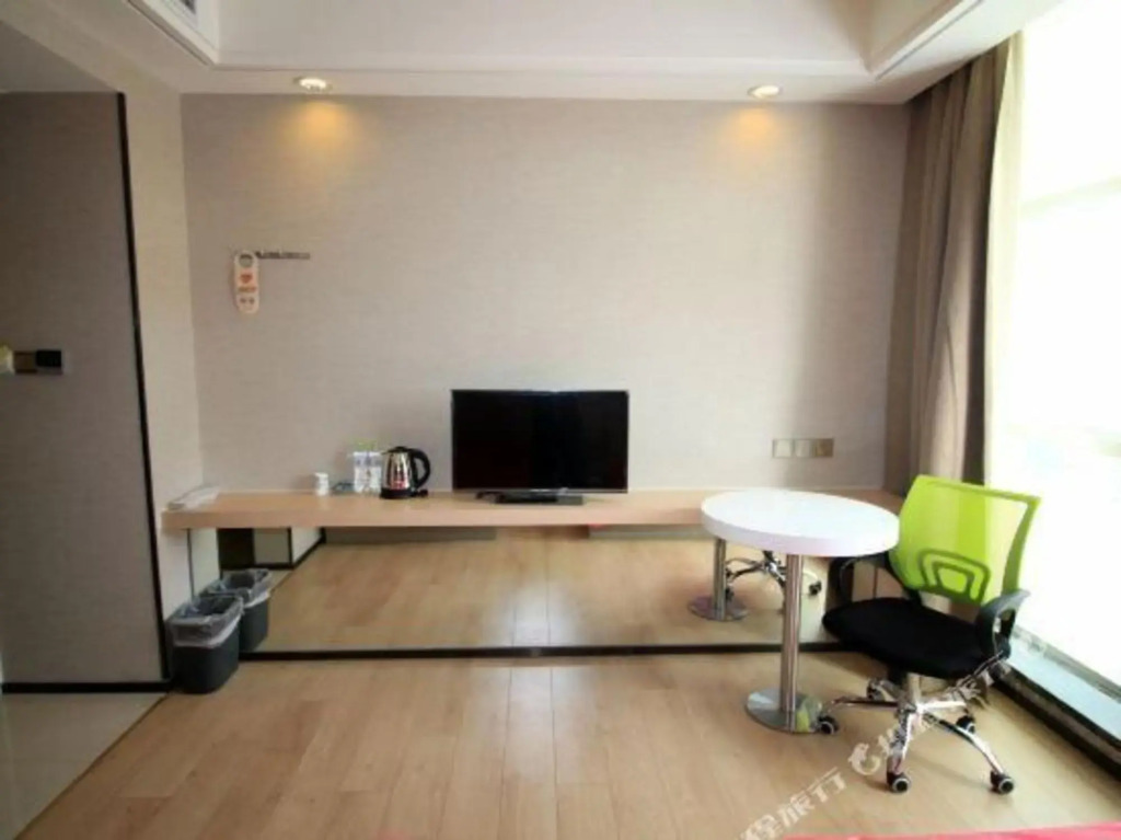 Shangyijia Themed Hostel