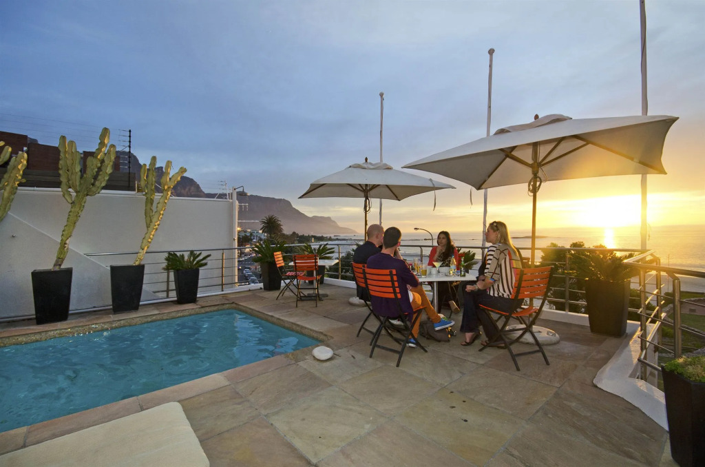 Sea Castle Hotel Camps Bay