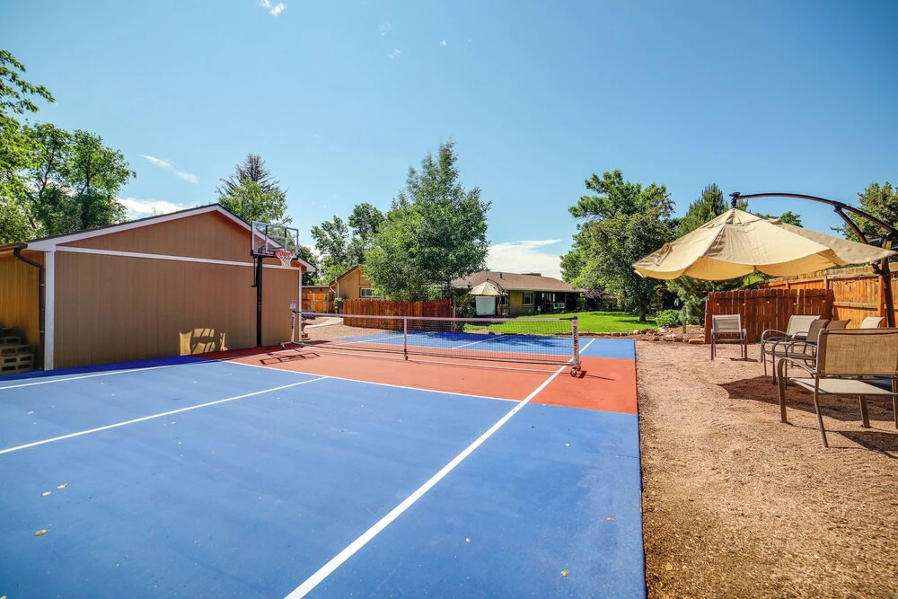 Colorado Home w/ Pickleball: 1 Mi to Broadmoor!