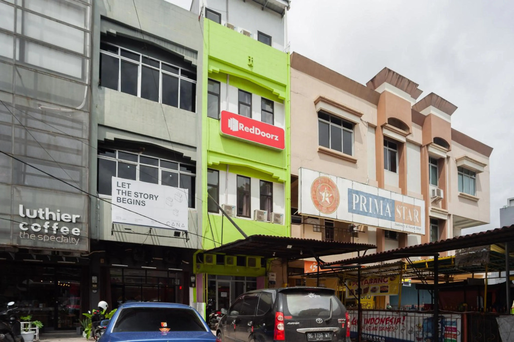 RedDoorz at Jalan Bangau Palembang