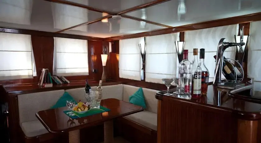 Dream Voyager Yacht