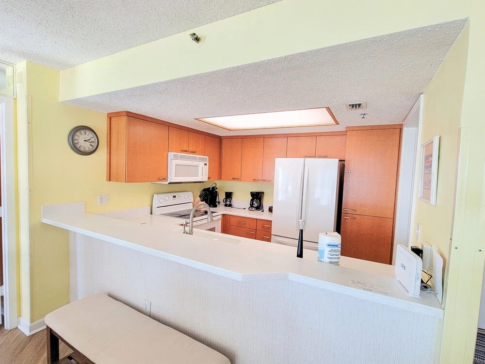 904 South Hampton 2 Bedroom Condo