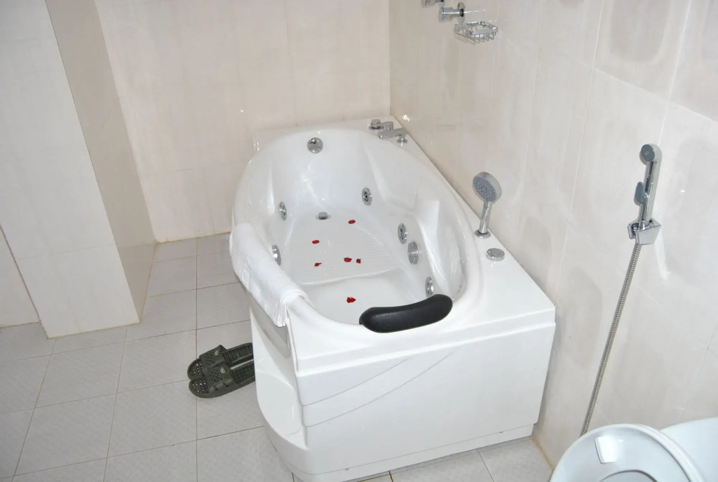 BenMas Hotel