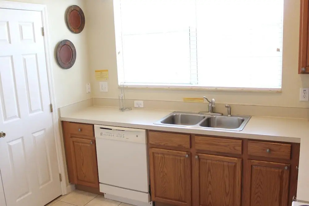4971 Large Townhome with Great Resort Amenities