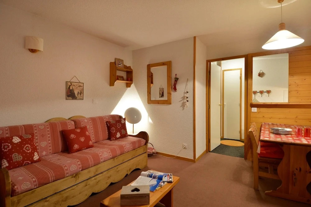 Belle Plagne Two-roomed Apartment on the Slopes for 5 People of 32 mÂ² Care36