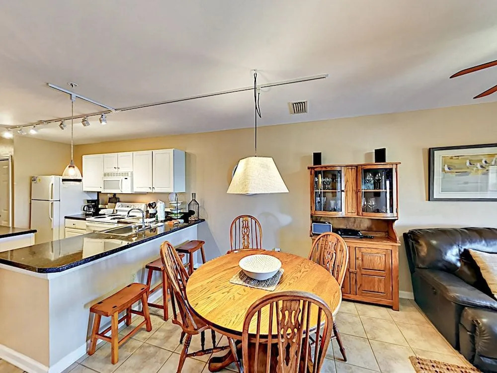 25805 Perdido Beach Condo by RedAwning