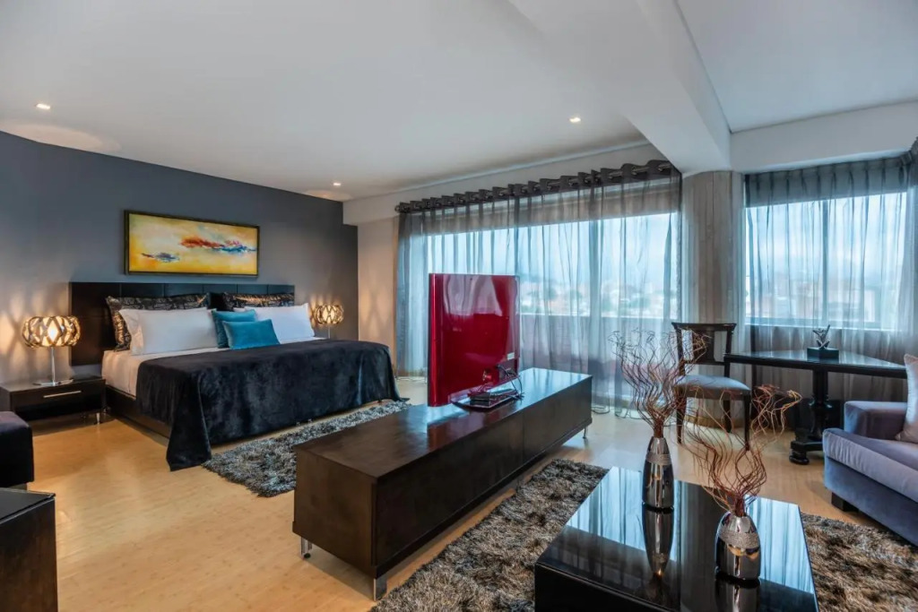 Apart Suites Egina