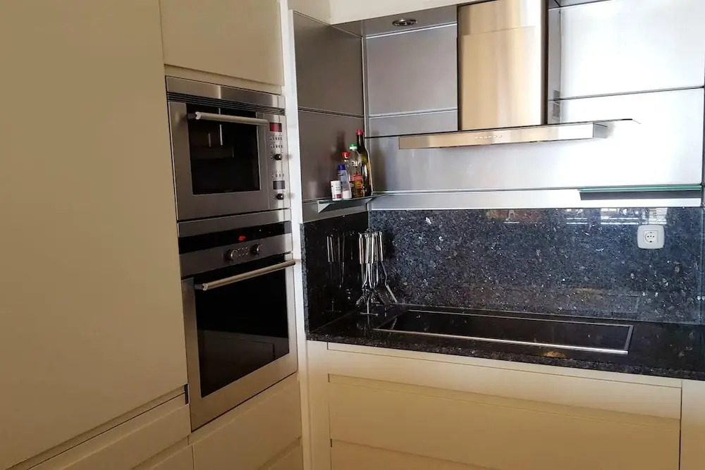 Apartment With 3 Bedrooms in Funchal, With Wonderful sea View, Shared Pool, Furnished Terrace - 50 m From the Beach