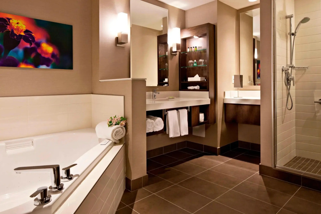 Delta Hotels by Marriott Grand Okanagan Resort