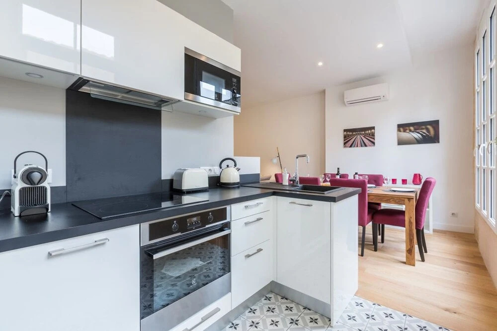 Gorgeous Apartment and Terrace in the City Center
