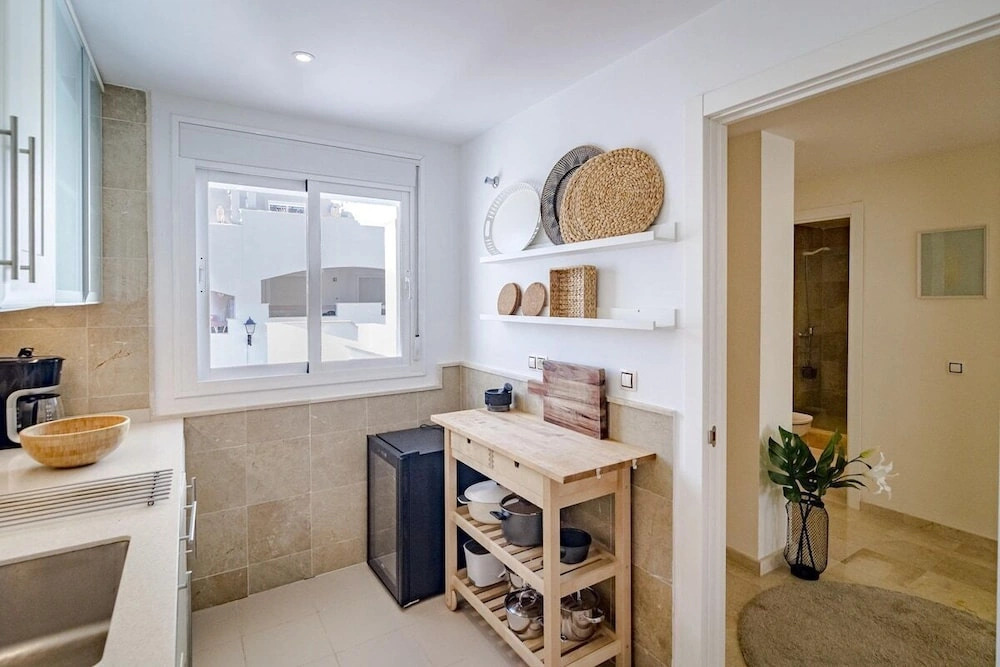 Ar23 - Holiday Flat, Puerto Banus by Roomservices