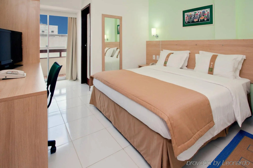 Green Hotel
