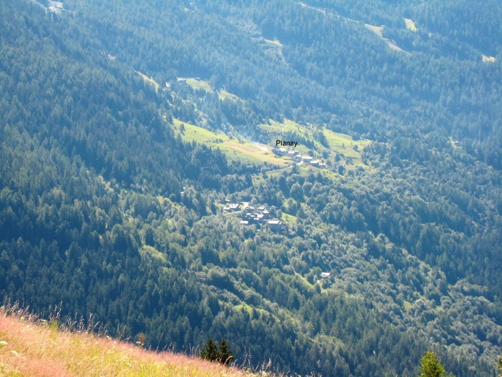 Chalet with 5 Bedrooms in Sainte-Foy-Tarentaise, with Wonderful Mountain View, Furnished Garden And Wifi