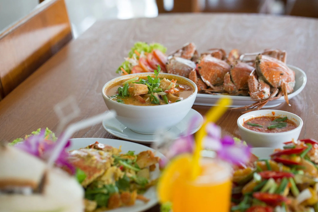 Phuket Airport Villa