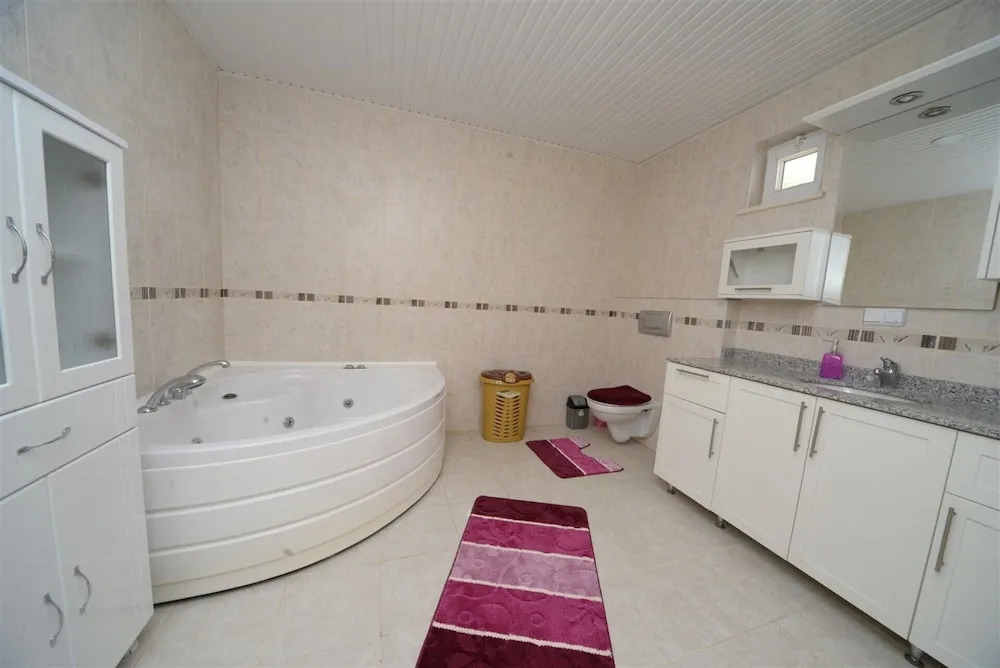Villa in Alanya With Breathtaking Views 1034