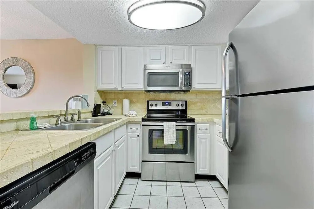 Ocean & Racquet 2303 - Two Bedroom Condo
