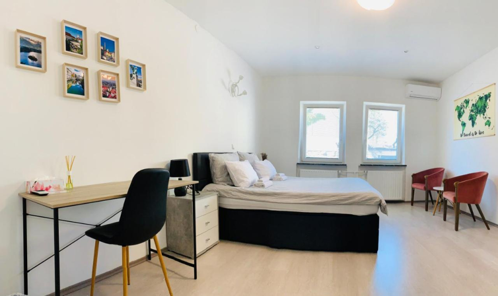 Lina Rooms Hostel