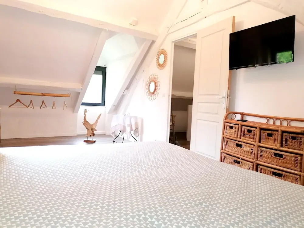 House With 2 Bedrooms in Sainte-geneviève-lès-gasny, With Enclosed Garden and Wifi