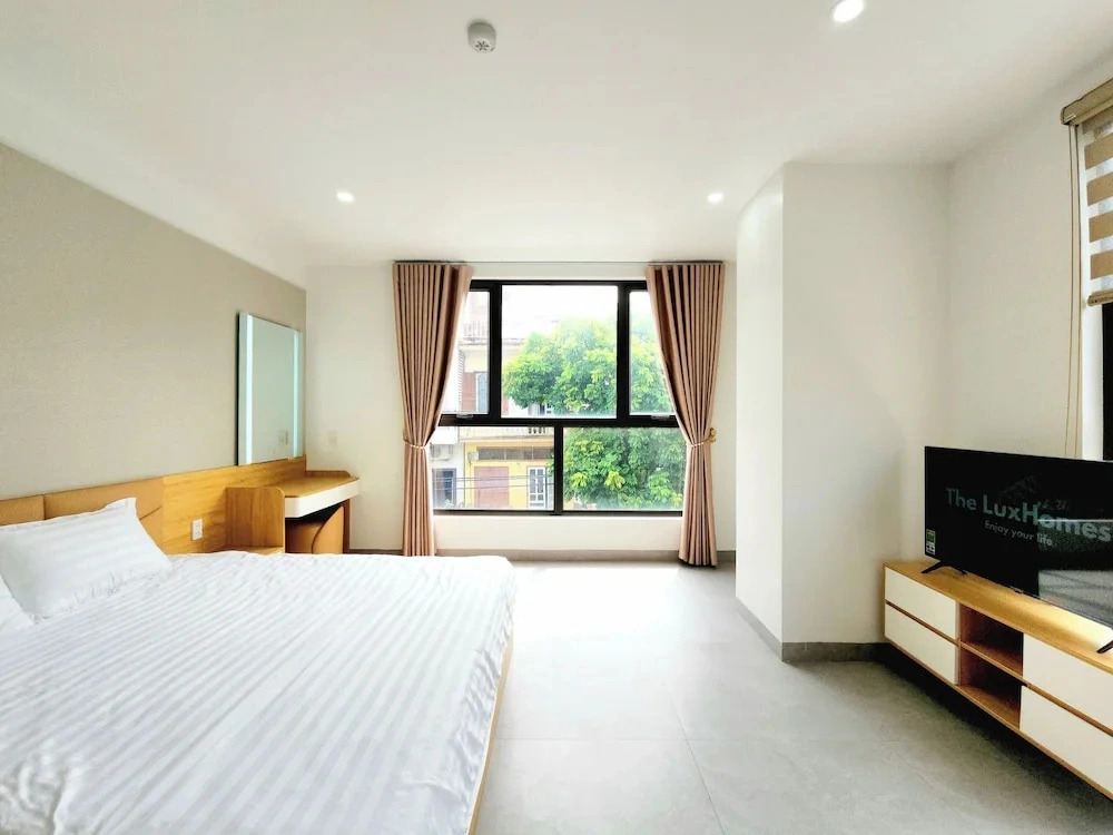The LuxHomes Royal Apartment
