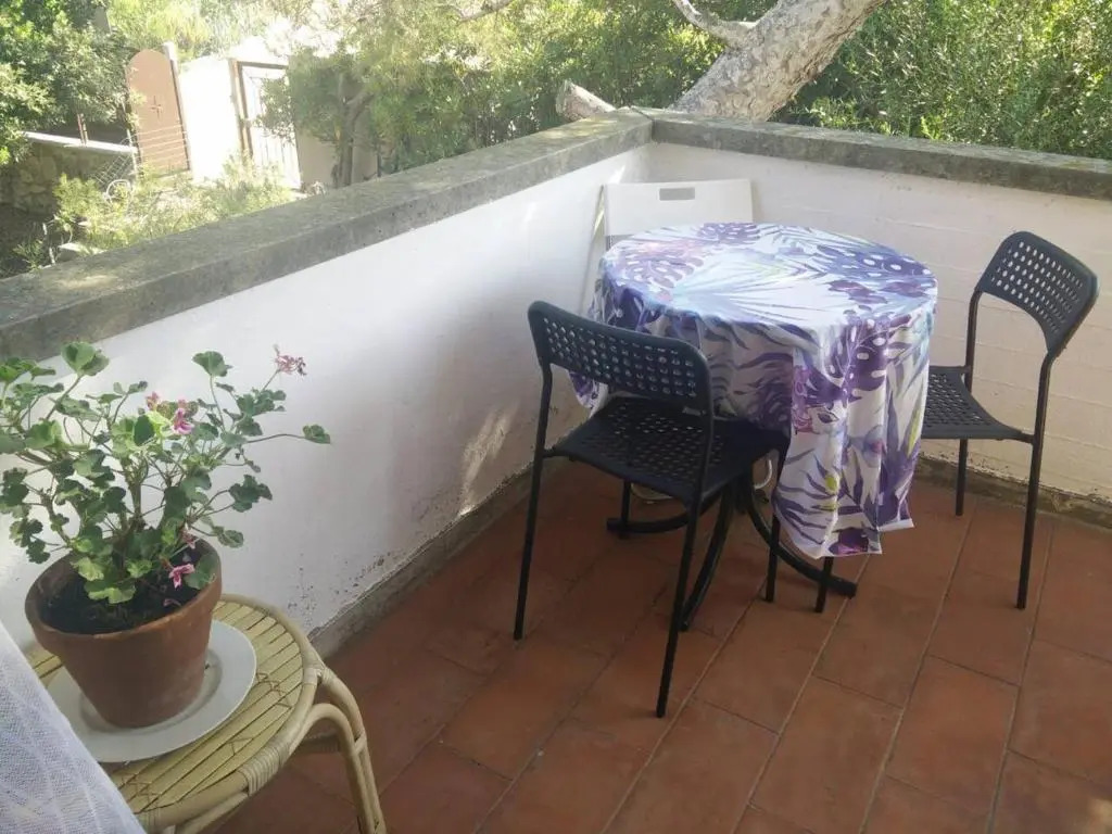 Oasi del cuore - graziose camere con vista mare a 7 min dal mare di Castiglioncello