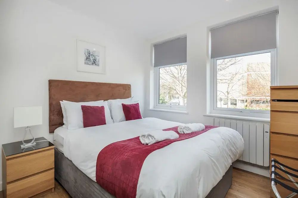 Roomspace Apartments -Swan House