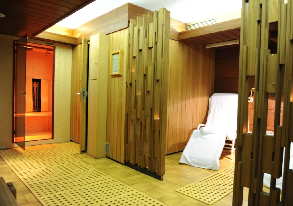Hotel Tiroler Adler - bed and breakfast