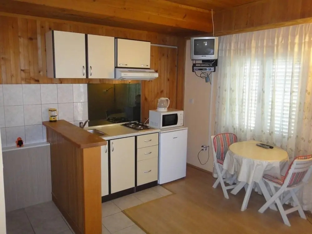 Antonio - 15m From sea - SA4