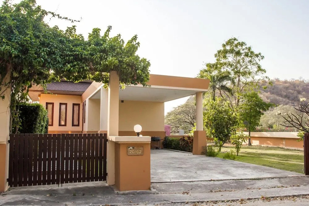 Devaran Lake House Hua-Hin