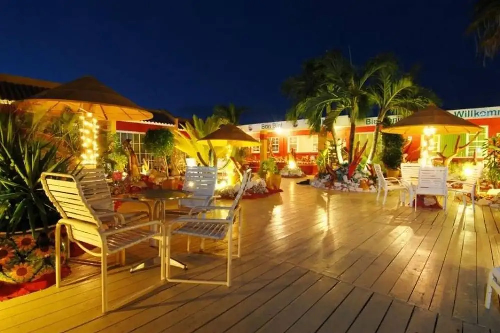 Sea Breeze Ocean, Studio 5 at Mangel Halto Beach