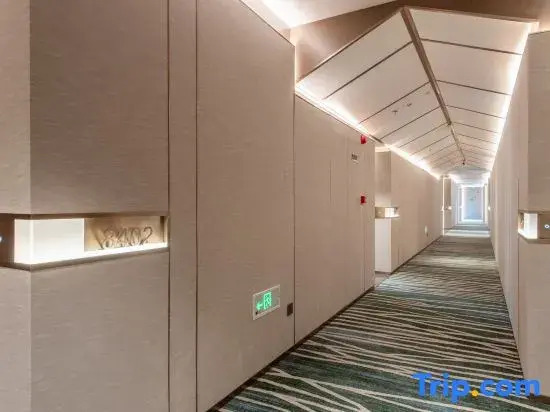 Treasury S Hotel (Chaozhou Guangji Bridge Archway Street)