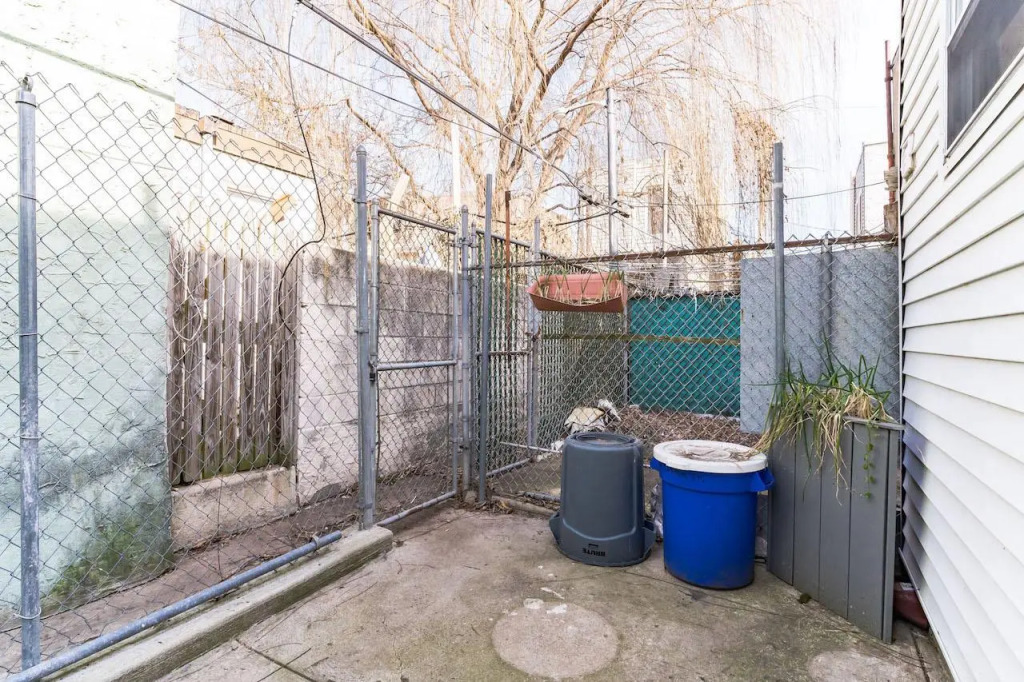 2624 Jasper Street