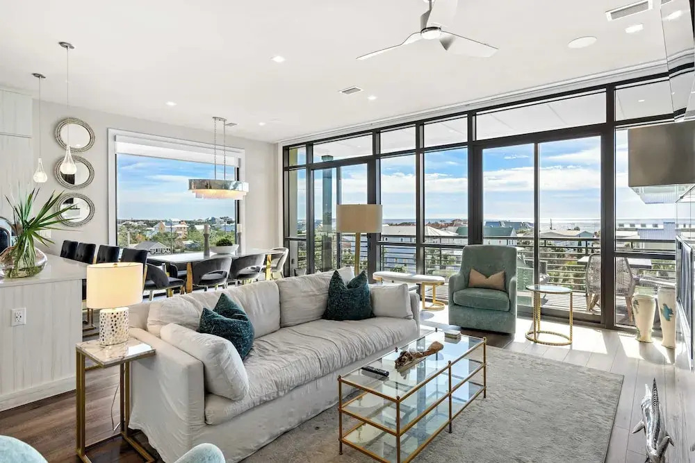 Crest One by Avantstay Rooftop Views, Pool Access, Golf Cart Included