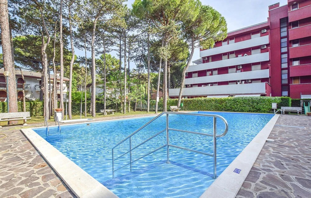 Awesome Apartment in Lignano Sabbiadoro With Outdoor Swimming Pool, Wifi and 4 Bedrooms